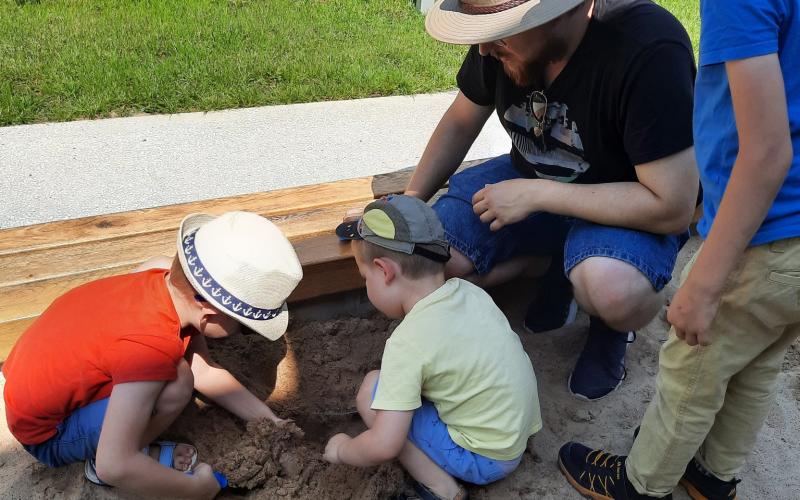 MAJÓWKA W GENIUS LOCI