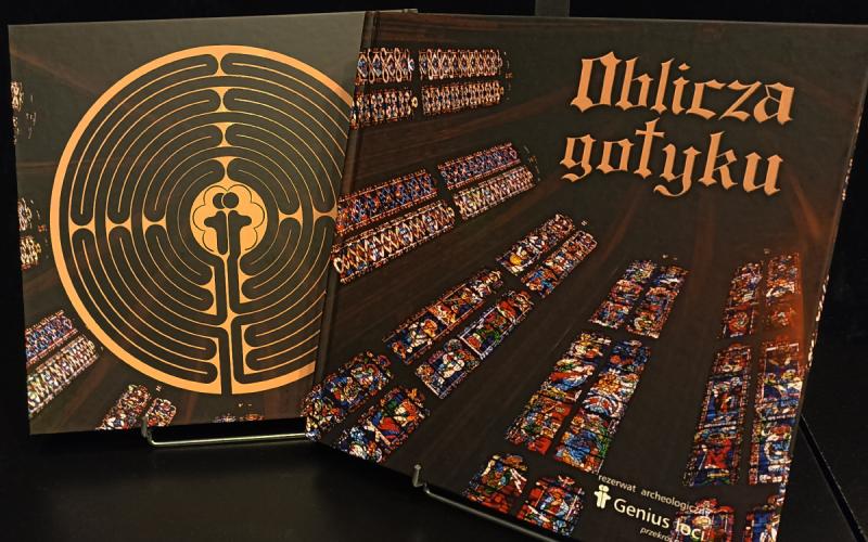 Publikacja ”Oblicza gotyku” - dostępna bezpłatnie dla odwiedzających wystawę i w PDF
